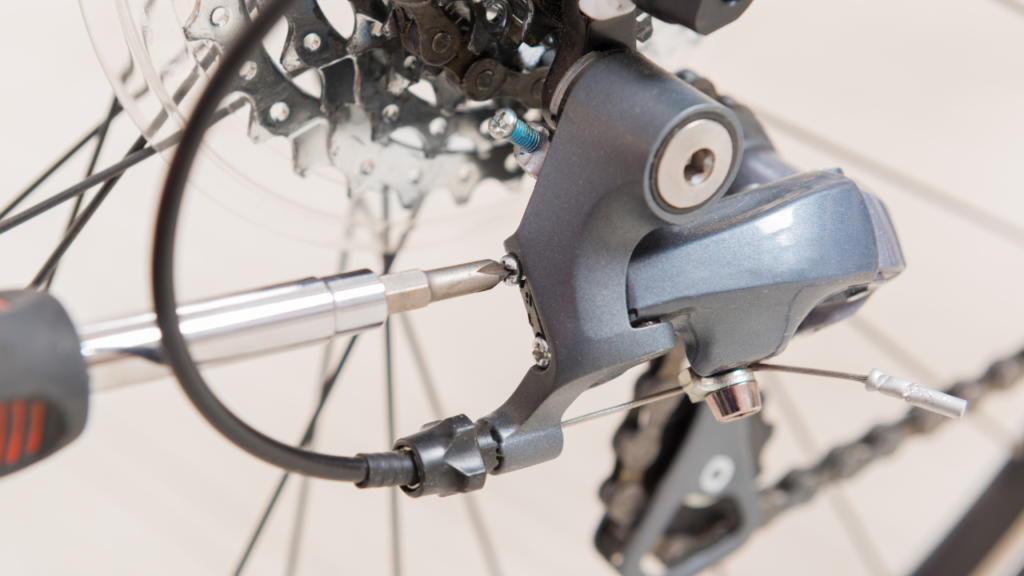 How to Adjust Rear Derailleur Mountain Bike?